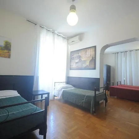 Ogbay Backpackers Haven * רומא