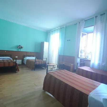 Hostel Backpackers Haven Rome