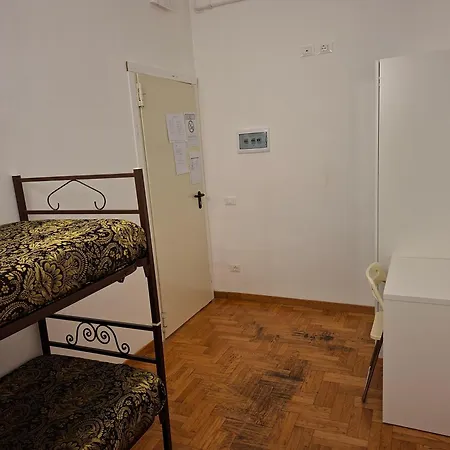 Ogbay Backpackers Haven * روما