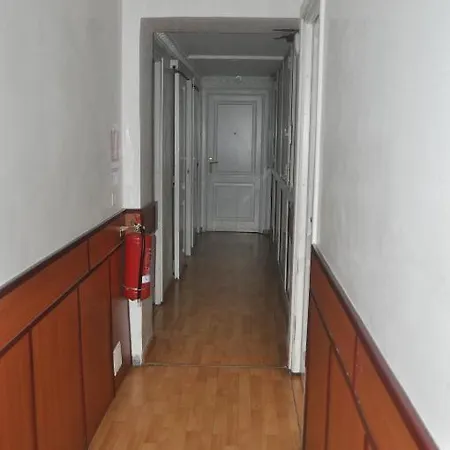 Ogbay Backpackers Haven * Rom